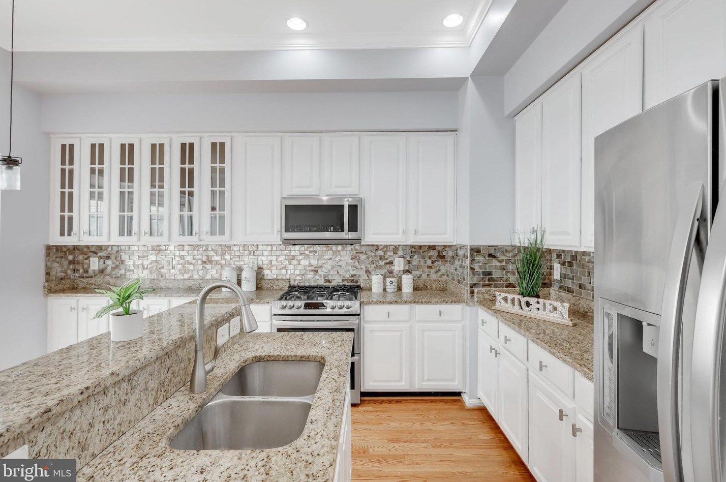 13565 Cedar Run Ln, Herndon VA 20171-3263 exterior