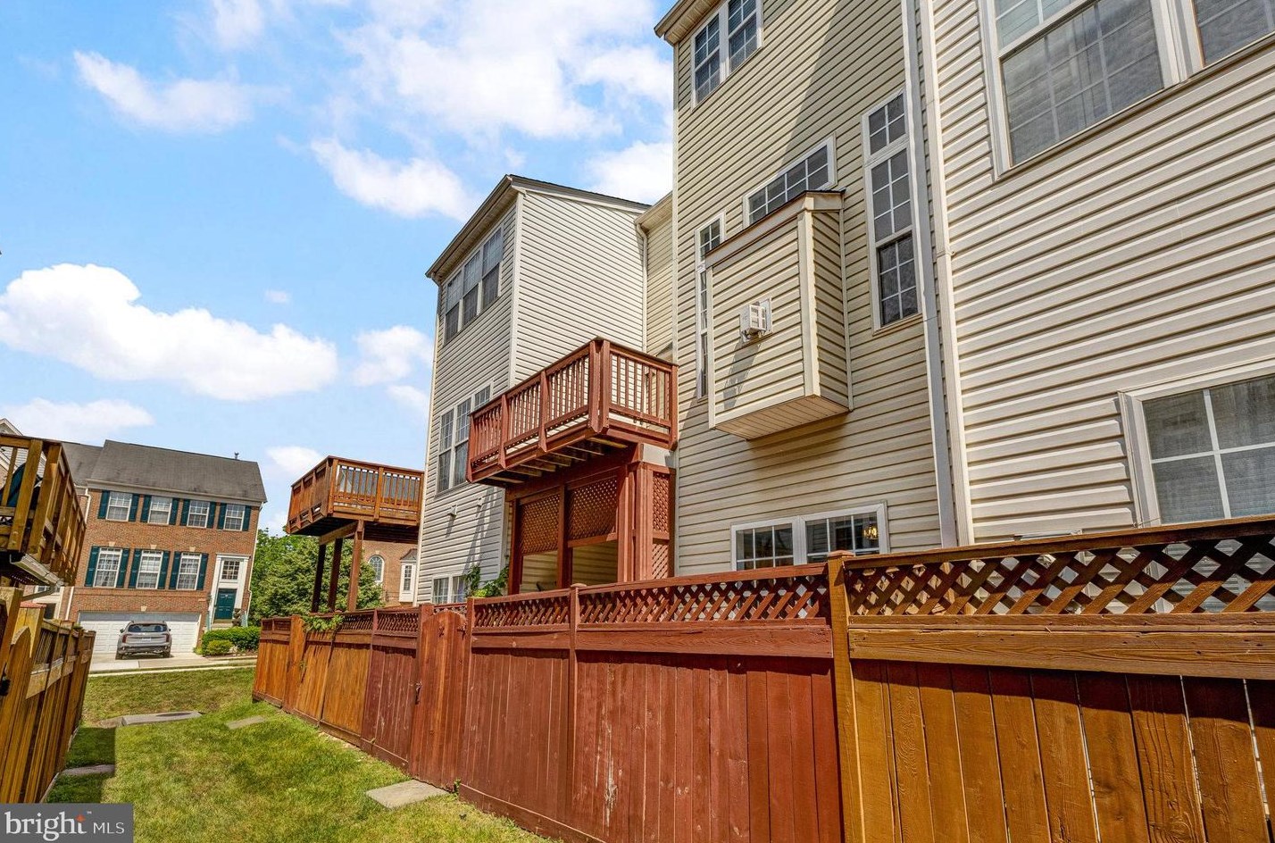 13565 Cedar Run Ln, Herndon VA 20171-3263 exterior