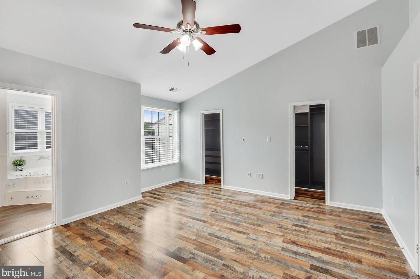 13565 Cedar Run Ln, Herndon VA 20171-3263 exterior