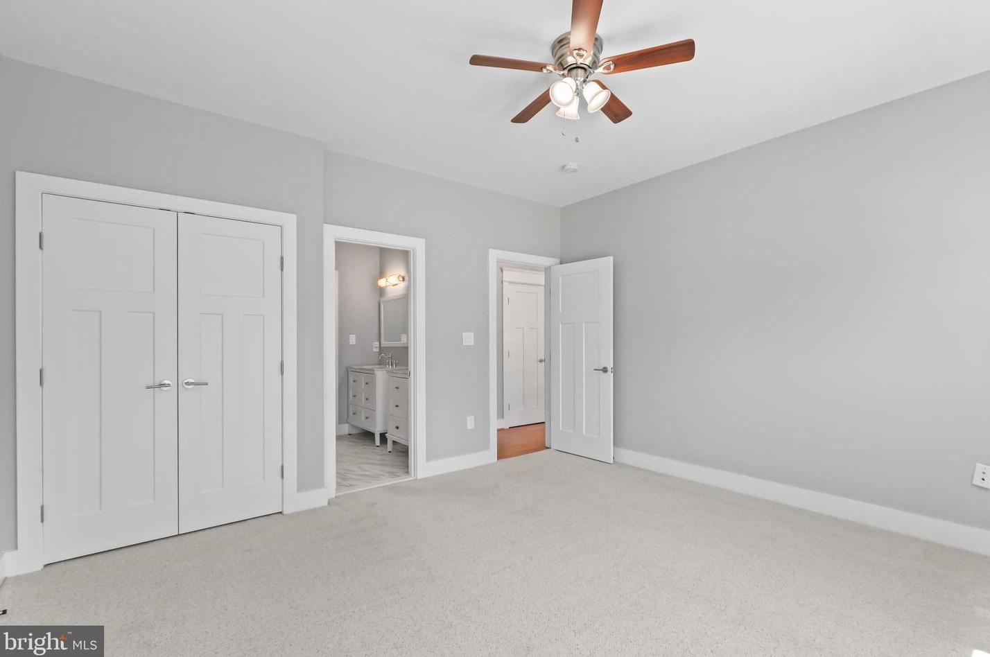 203 Tapawingo Rd, Vienna VA  22180-5975 exterior