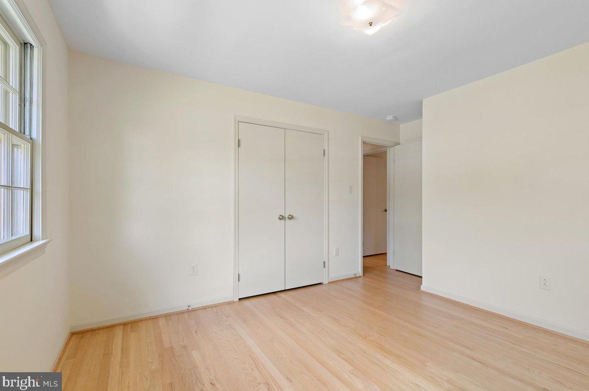 6707 Beddoo St, Alexandria VA 22306-6605 exterior