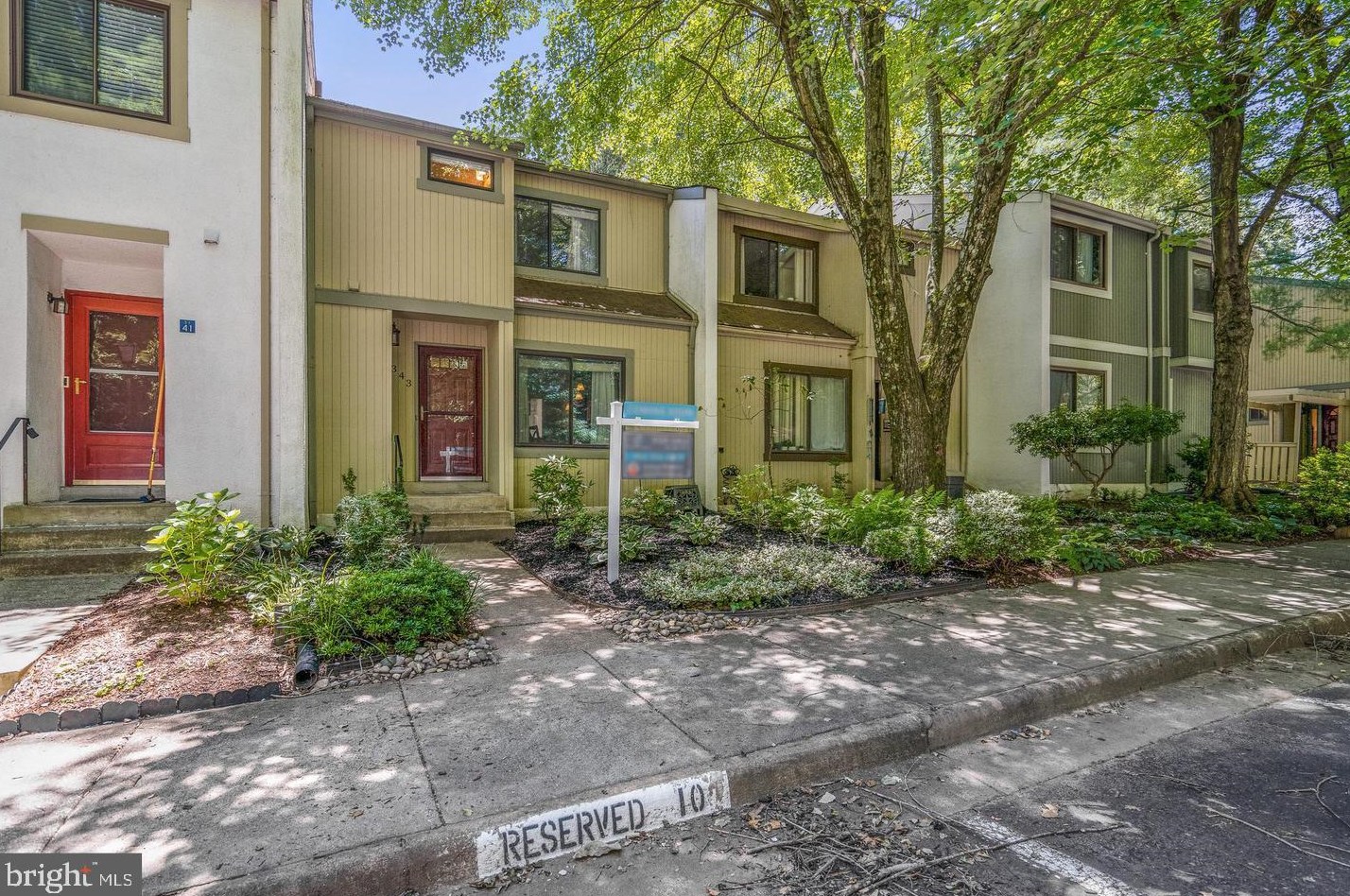2343 Millennium Ln, Herndon, VA 20191