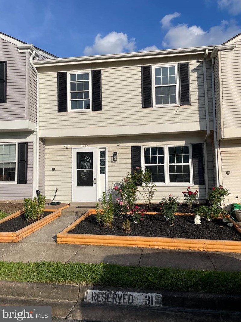 2167 Mager Dr, Herndon, VA 20170