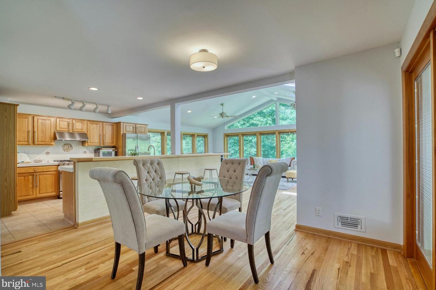 4201 Christine Pl, Alexandria VA 22311-1109 exterior