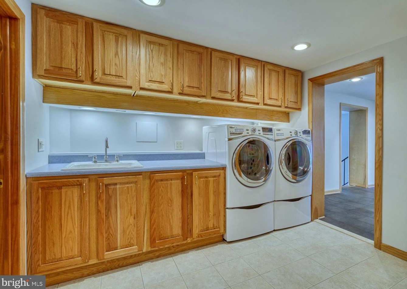 4201 Christine Pl, Alexandria VA 22311-1109 exterior