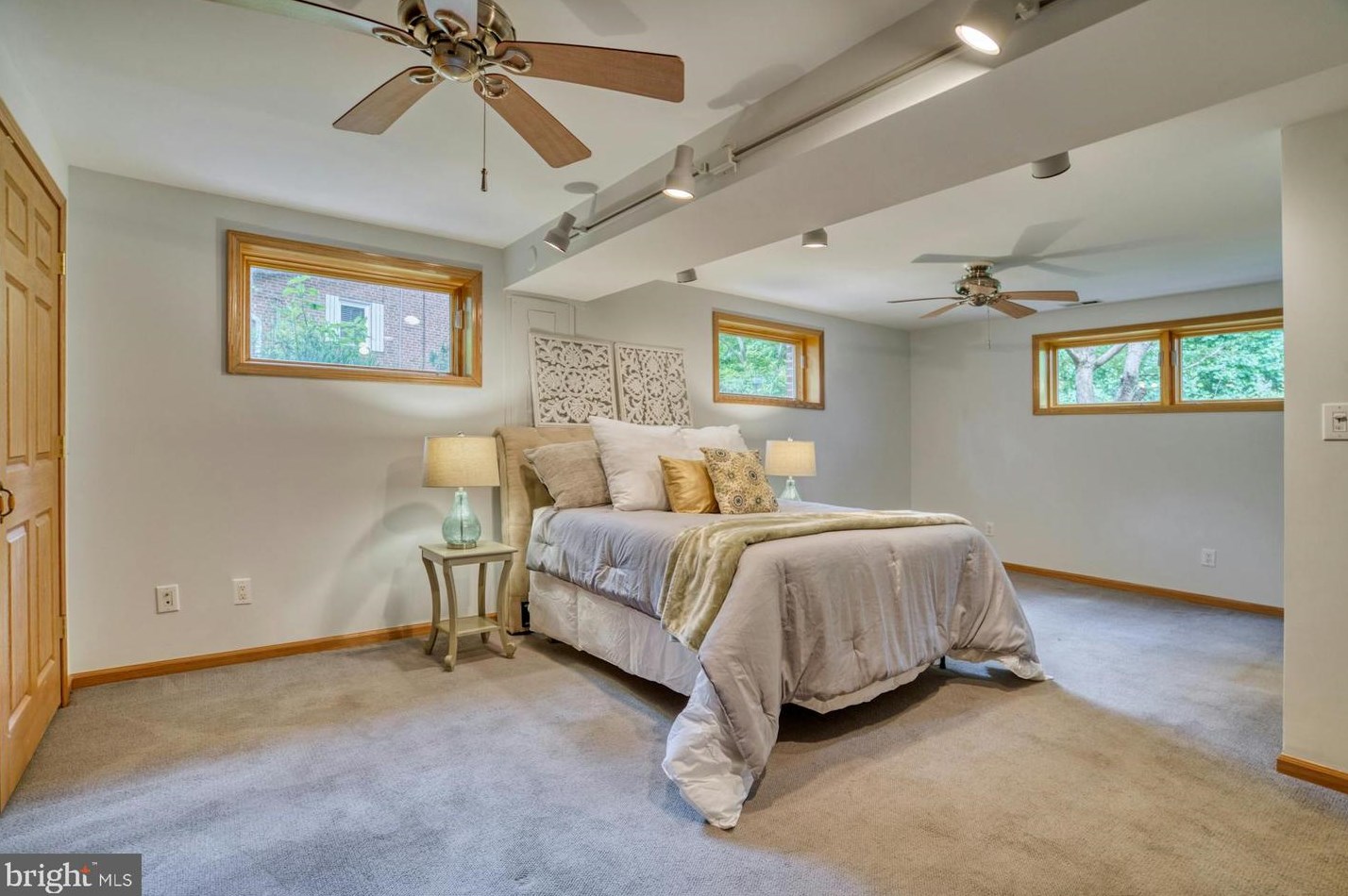 4201 Christine Pl, Alexandria VA 22311-1109 exterior