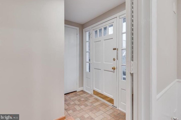 14427 Saguaro Pl, Centreville, VA 20121
