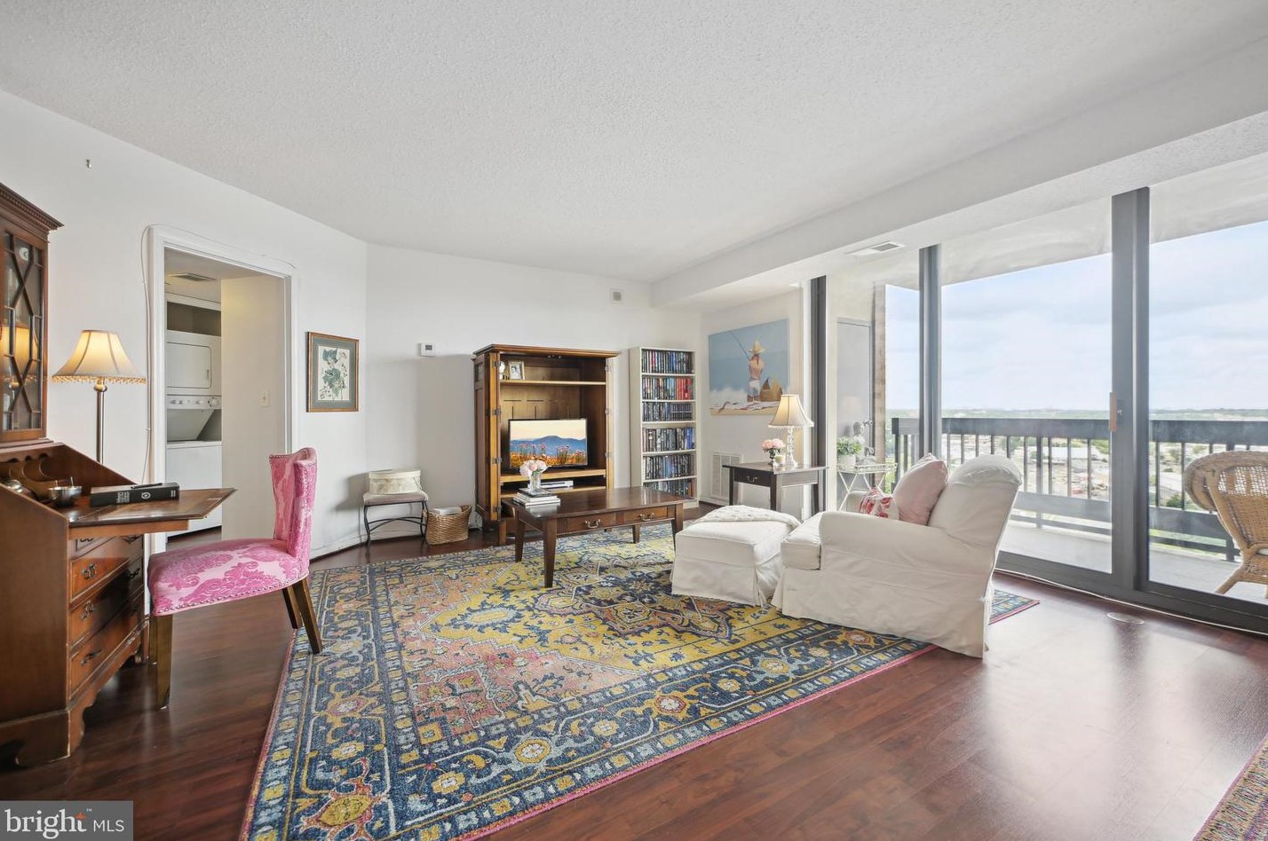 5505 Seminary Rd #2014n, Falls Church, VA 22041