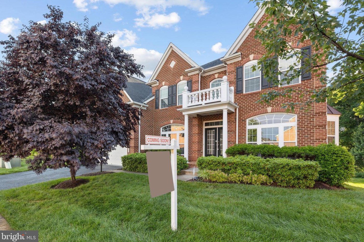 3991 Woodberry Mdw Dr, Fairfax VA  22033-2498 exterior