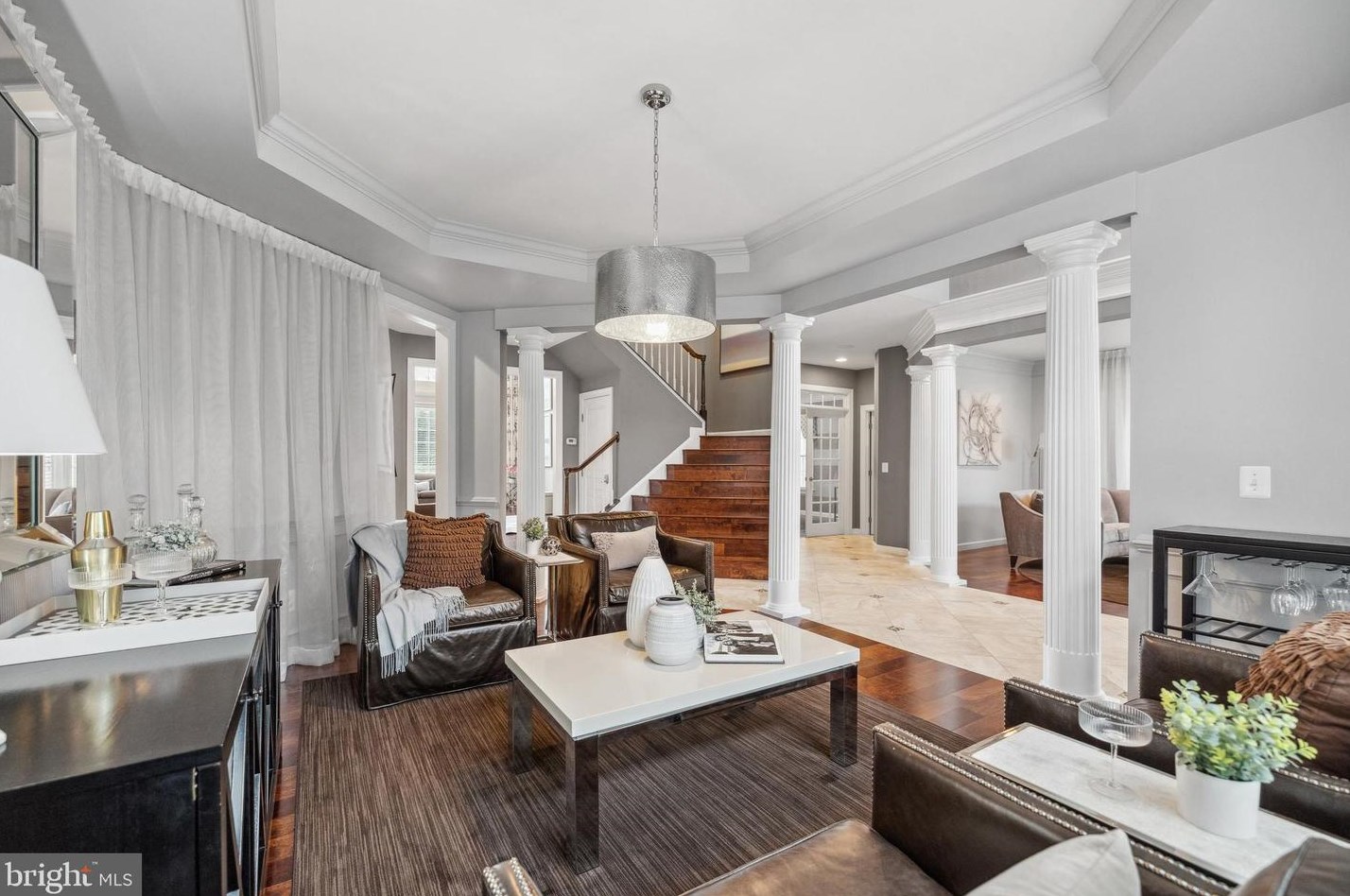 3991 Woodberry Mdw Dr, Fairfax VA  22033-2498 exterior