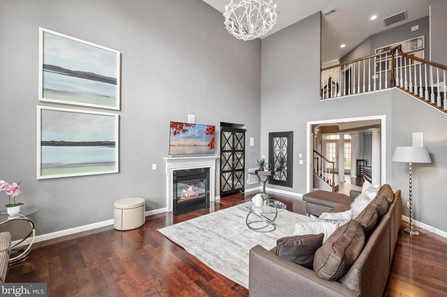 3991 Woodberry Mdw Dr, Fairfax VA  22033-2498 exterior