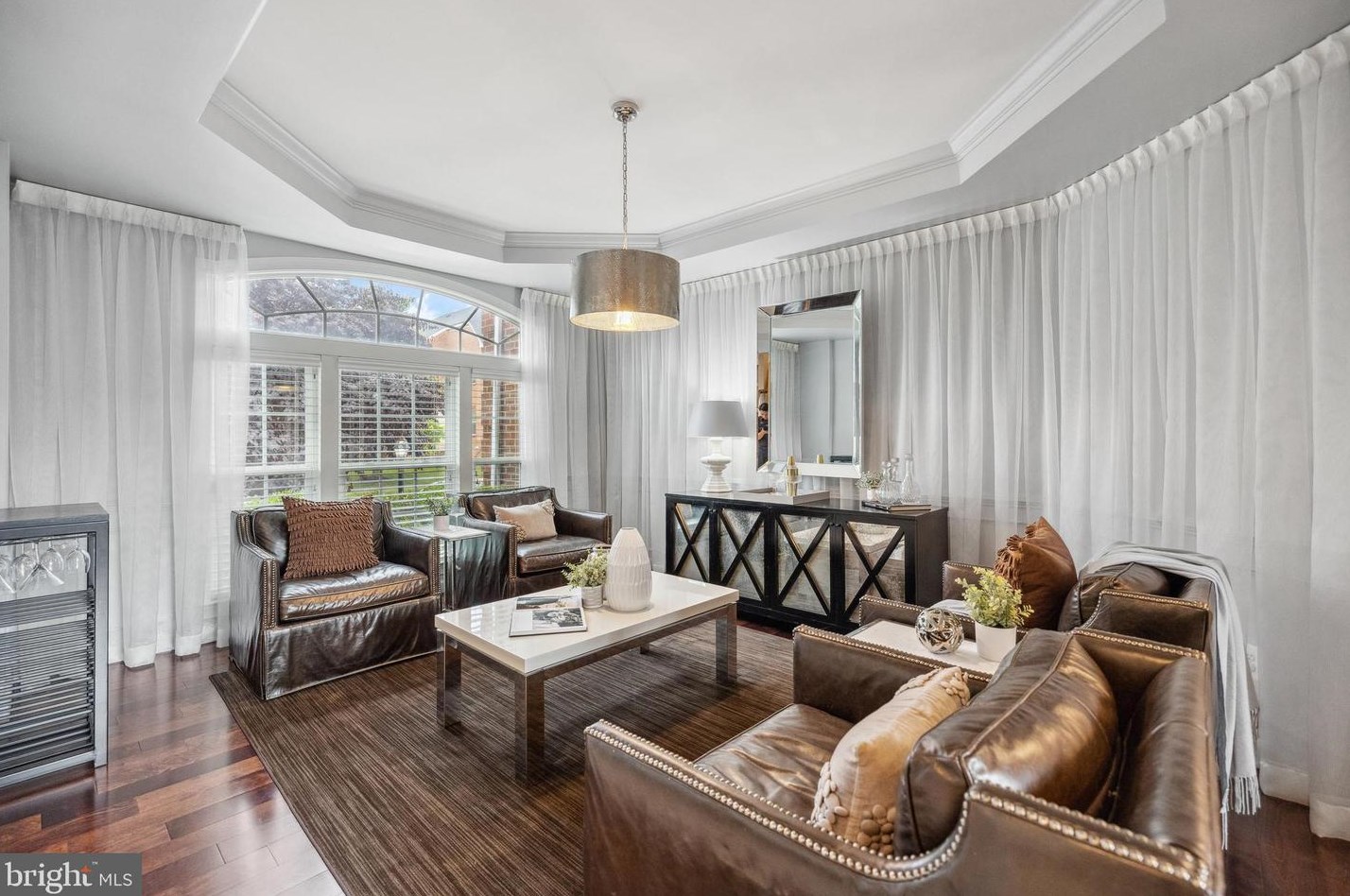 3991 Woodberry Mdw Dr, Fairfax VA  22033-2498 exterior