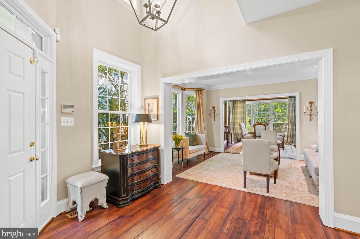 1249 Beverly Rd, Mc Lean VA 22101-2802 exterior