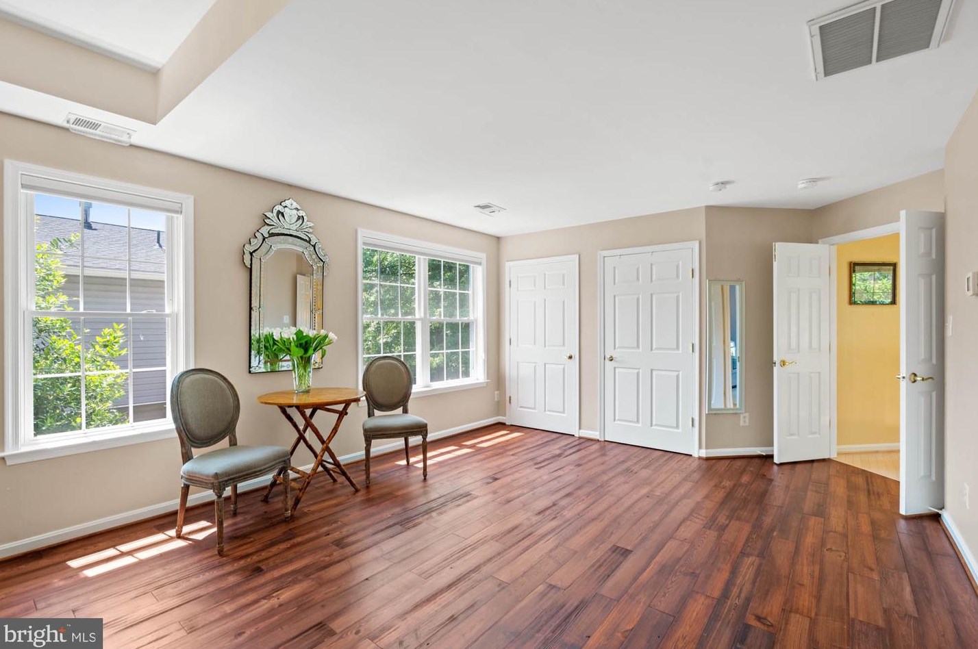 1249 Beverly Rd, Mc Lean VA 22101-2802 exterior