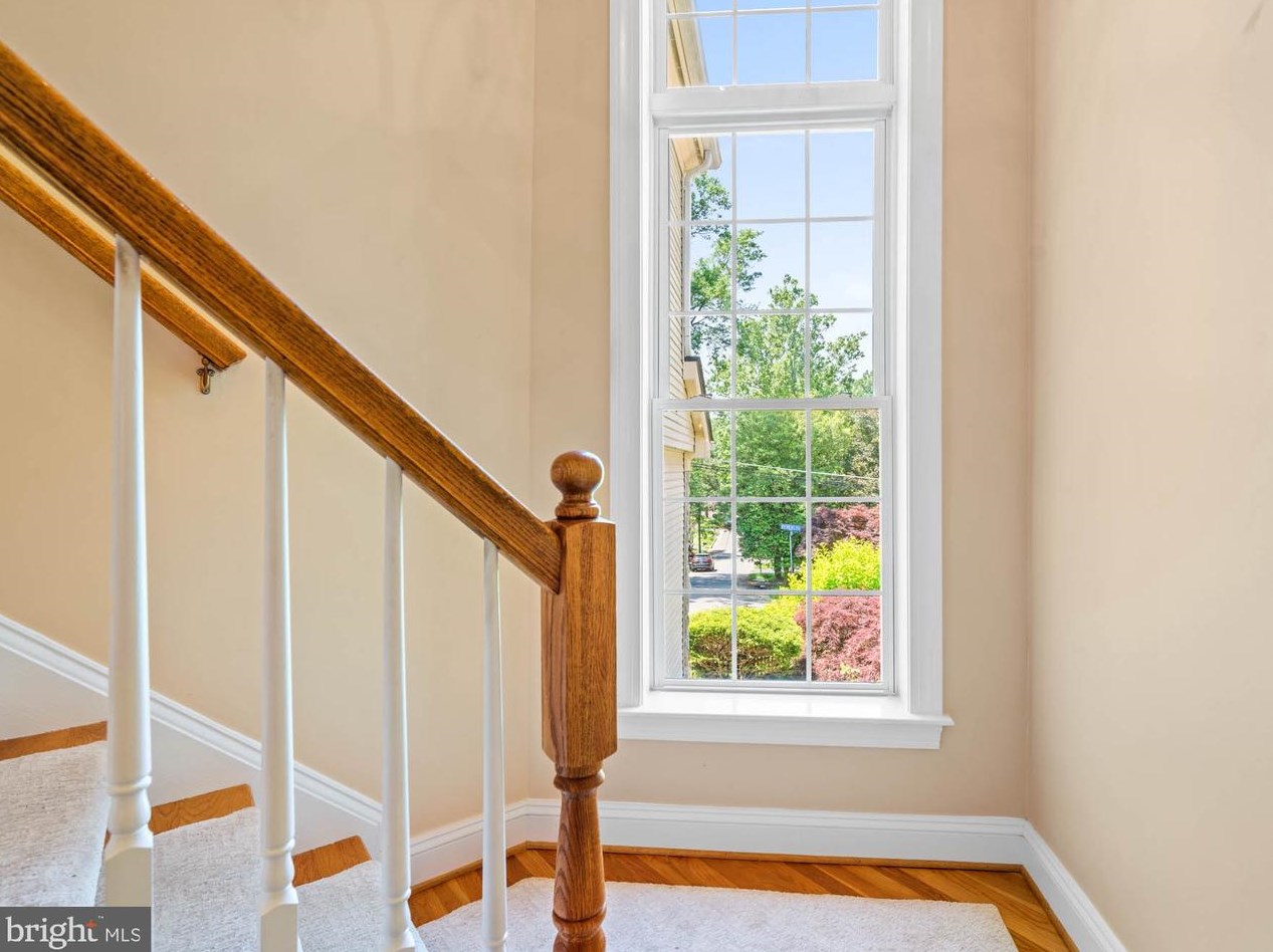 1249 Beverly Rd, Mc Lean VA 22101-2802 exterior