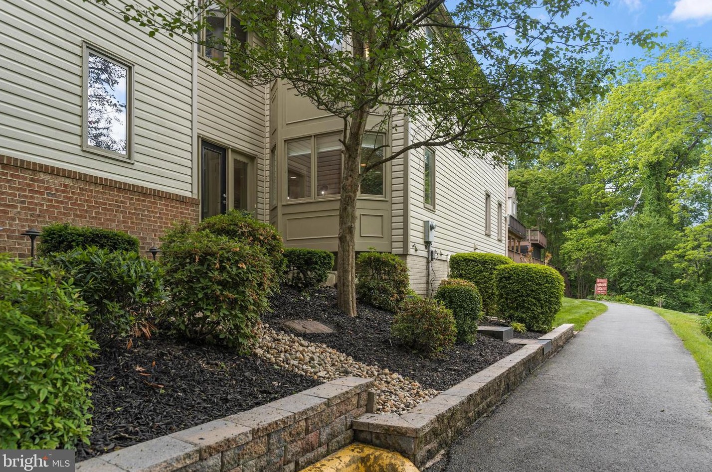 9300 Poplar Spring Ct, Springfield, VA 22015-3455