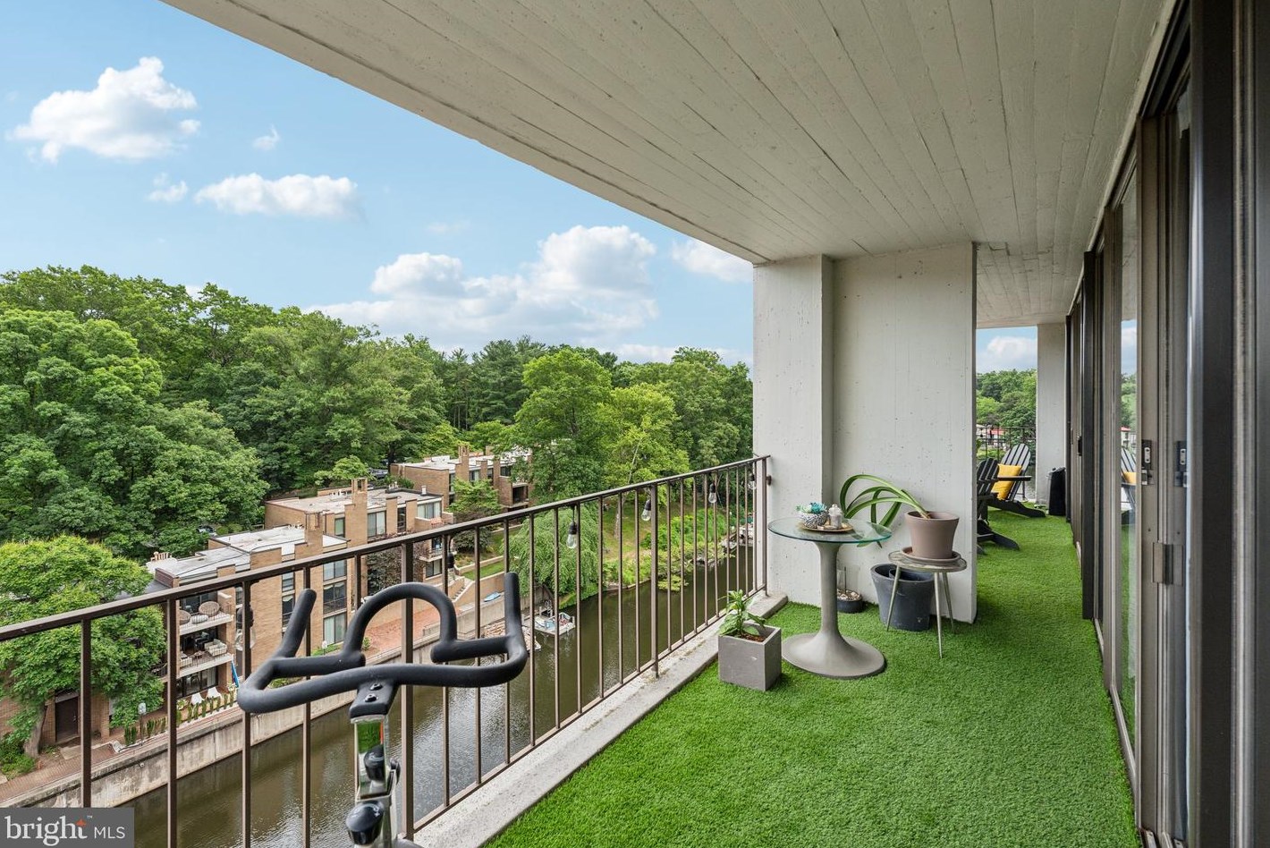 11400 Washington Plaza W #701, Herndon, VA 20190