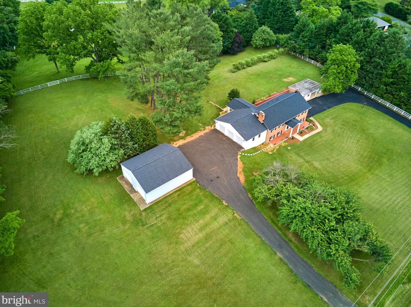 6825 Clifton Rd, Clifton, VA 20124