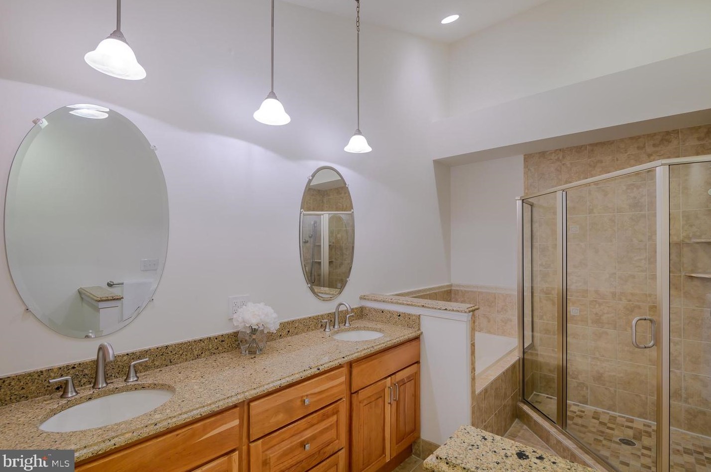 3783 Inverness Rd, Fairfax VA 22033-4648 exterior