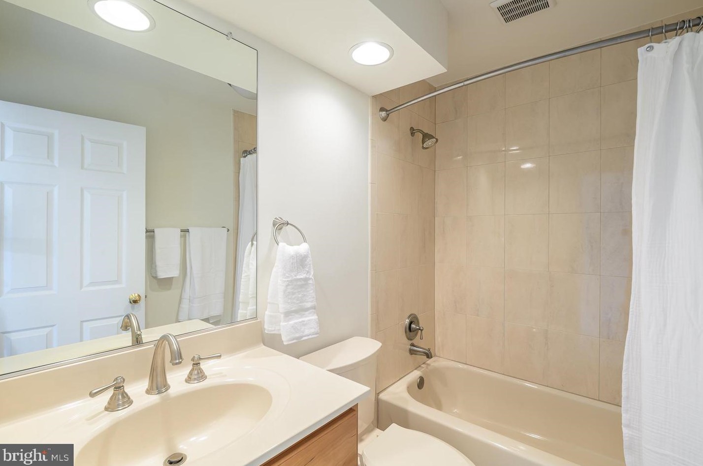 3783 Inverness Rd, Fairfax VA 22033-4648 exterior