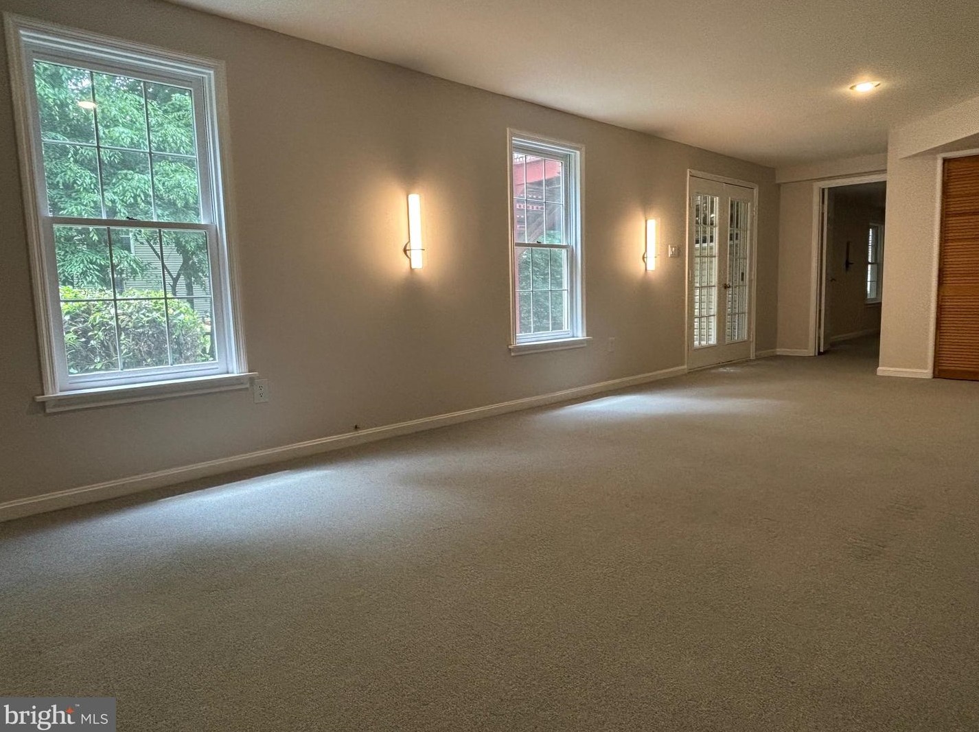 4308 Poplar Branch Dr, Fairfax VA  20151-2538 exterior