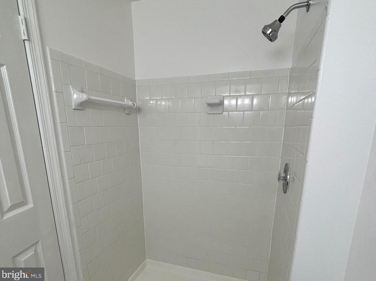 4308 Poplar Branch Dr, Fairfax VA  20151-2538 exterior