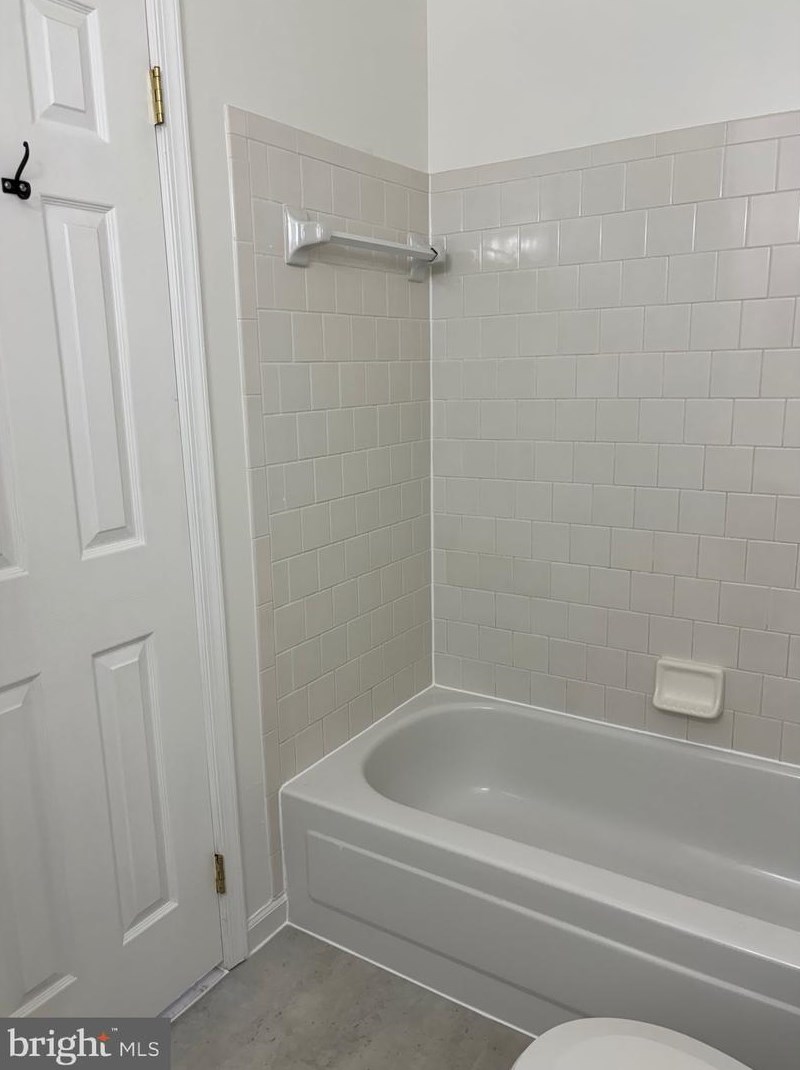 4308 Poplar Branch Dr, Fairfax VA  20151-2538 exterior