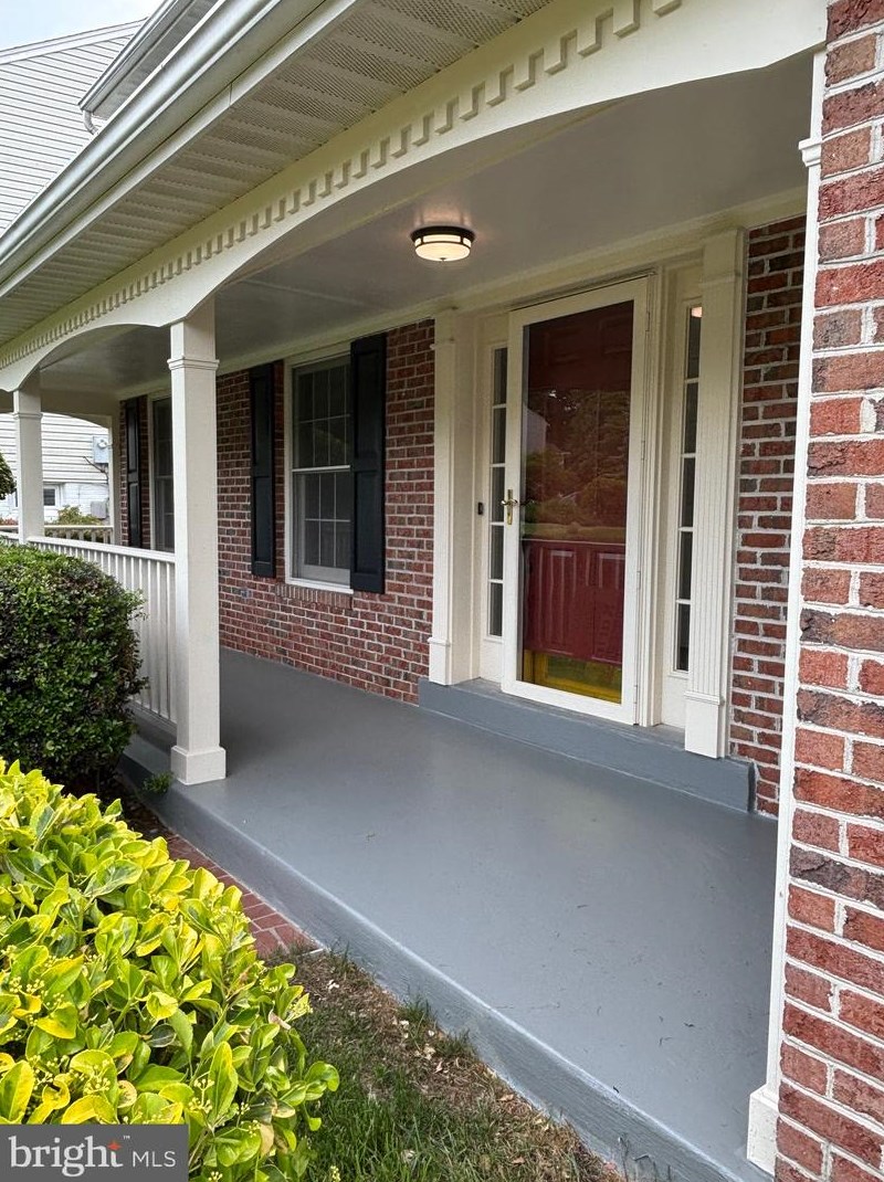 4308 Poplar Branch Dr, Fairfax, VA 20151-2538