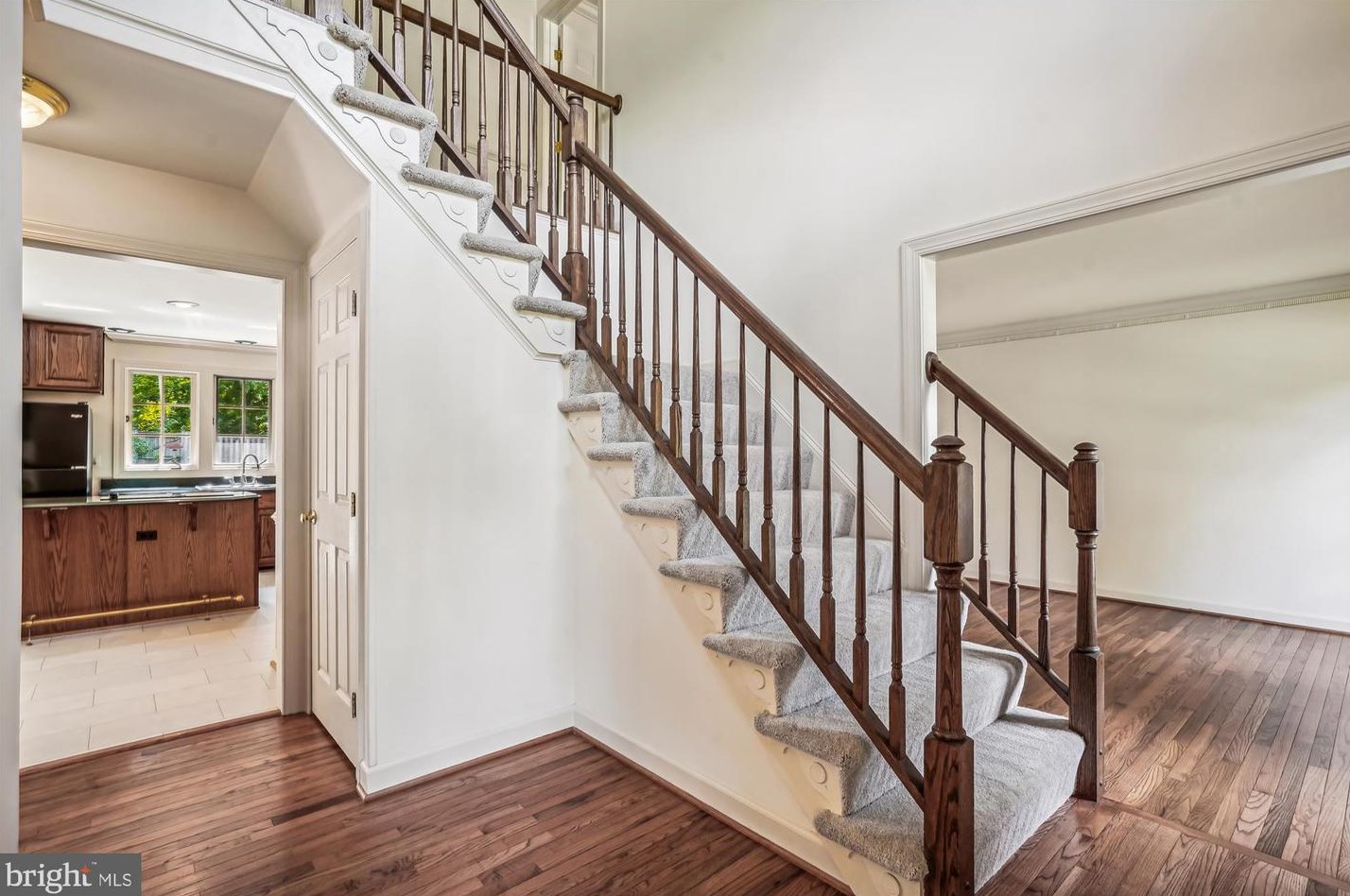 13564 Melville Ln, Fairfax, VA 20151