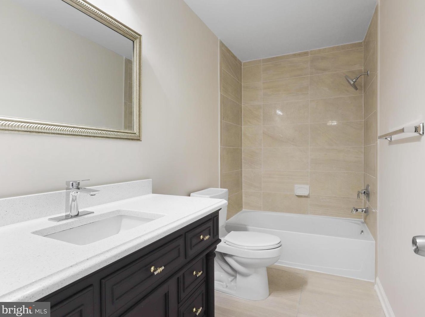1129 Moorefield Hill Ct, Vienna VA  22180-6246 exterior