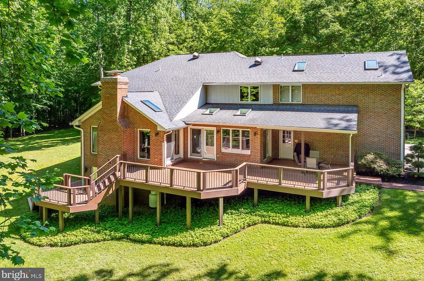 10615 Kilcormac Way, Fairfax, VA 22039-1802