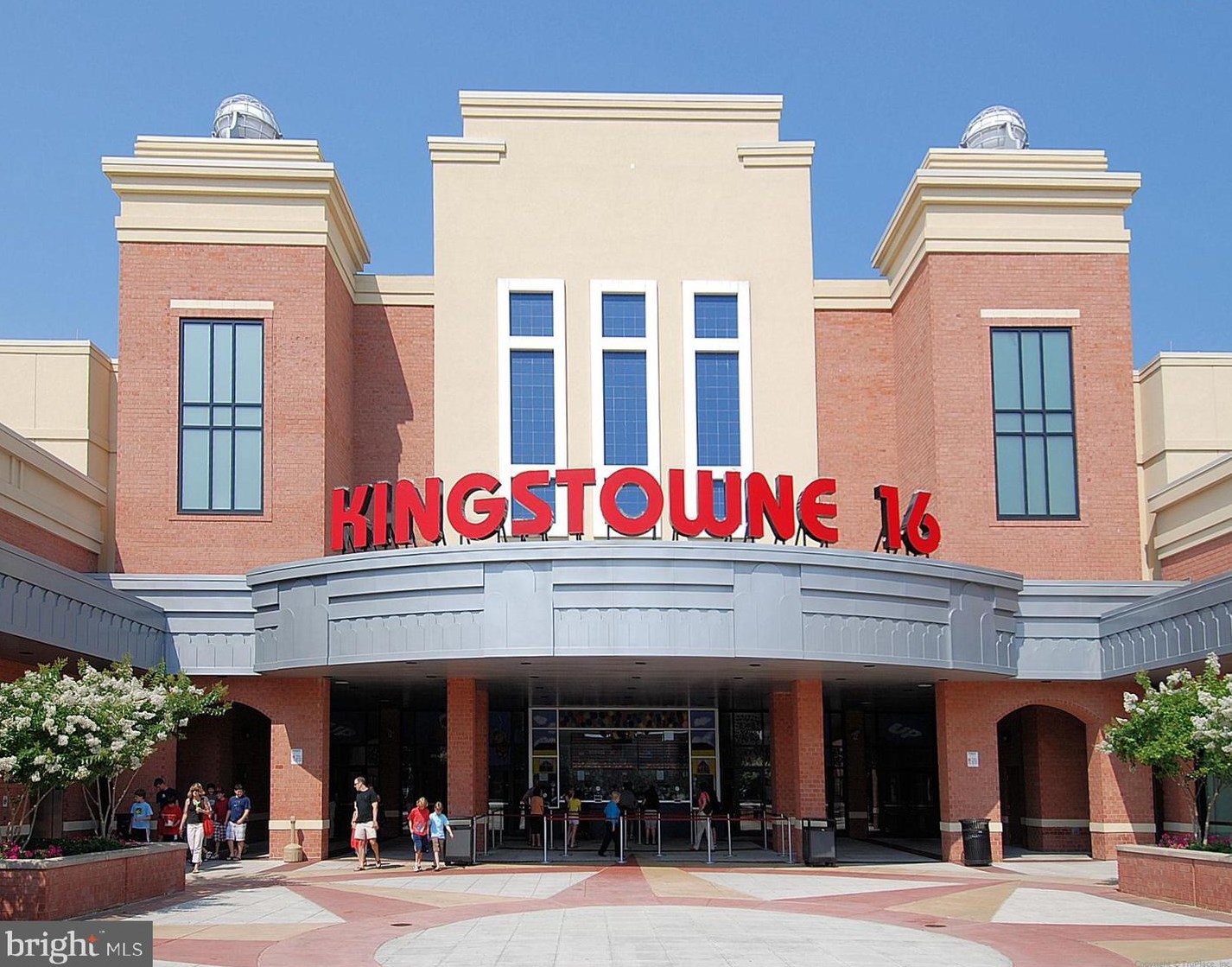 7037 Ashleigh Mnr Ct, Alexandria VA 22315-4757 exterior