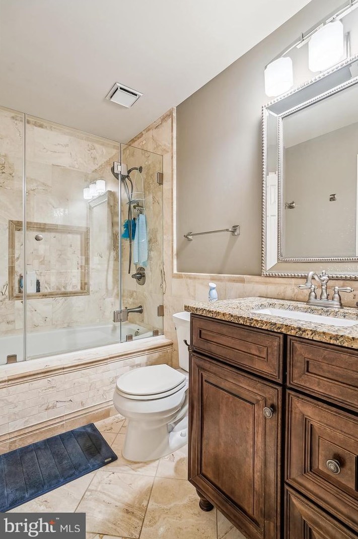 7037 Ashleigh Mnr Ct, Alexandria VA 22315-4757 exterior