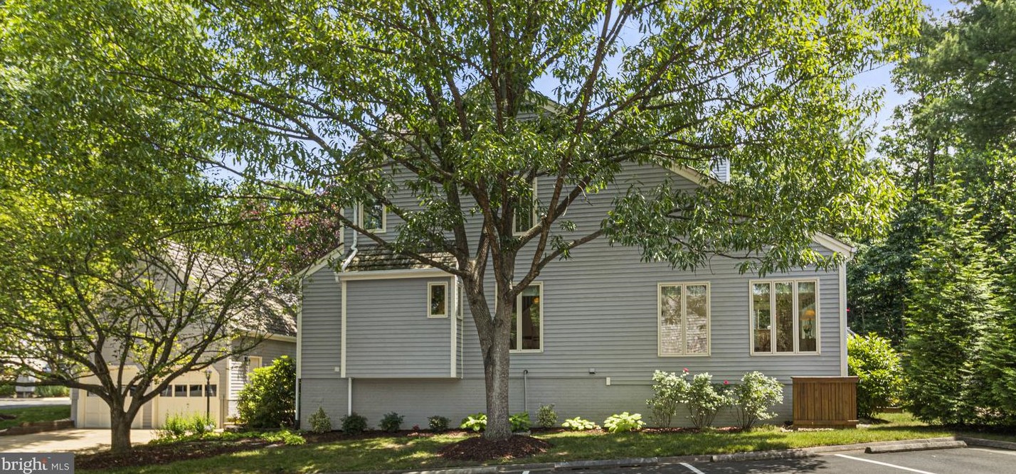 1318 Wedgewood Manor Way, Herndon, VA 20194