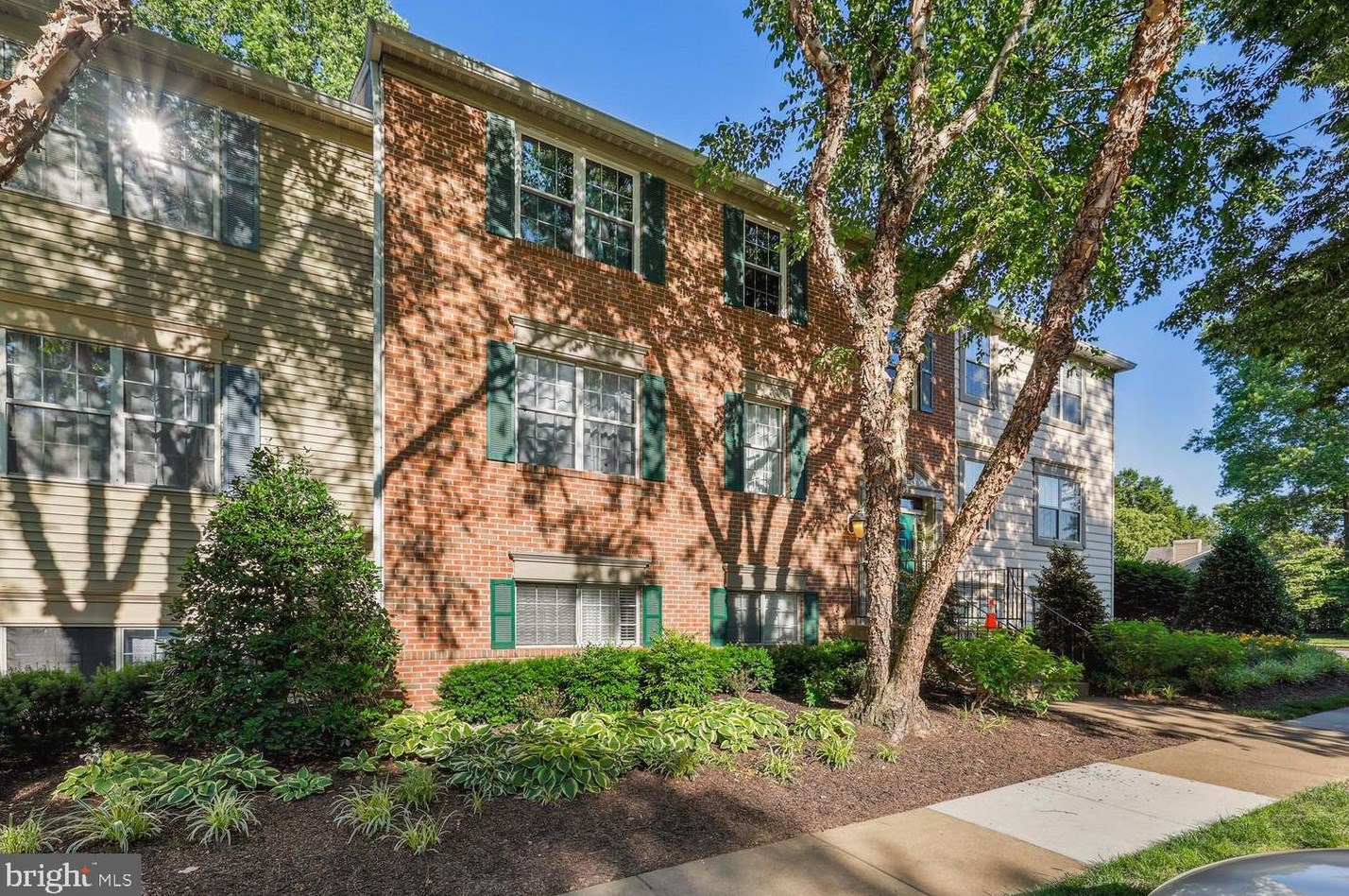 12023 Golf Ridge Ct, Fairfax, VA 22033-2625