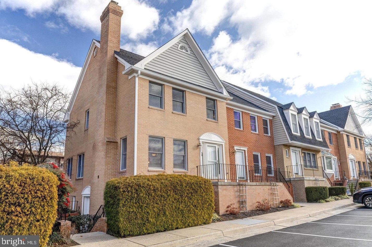 217 Locust St Se #a, Vienna, VA 22180