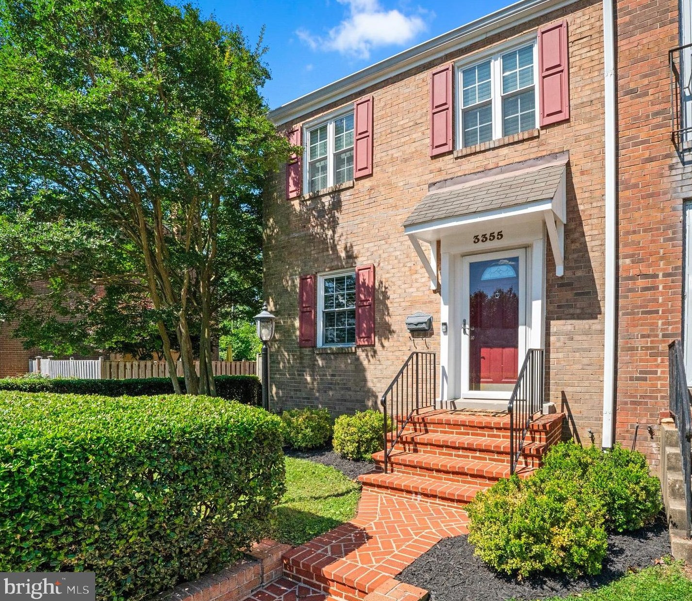 3355 Ardley Ct, Falls Church, VA 22041-2601