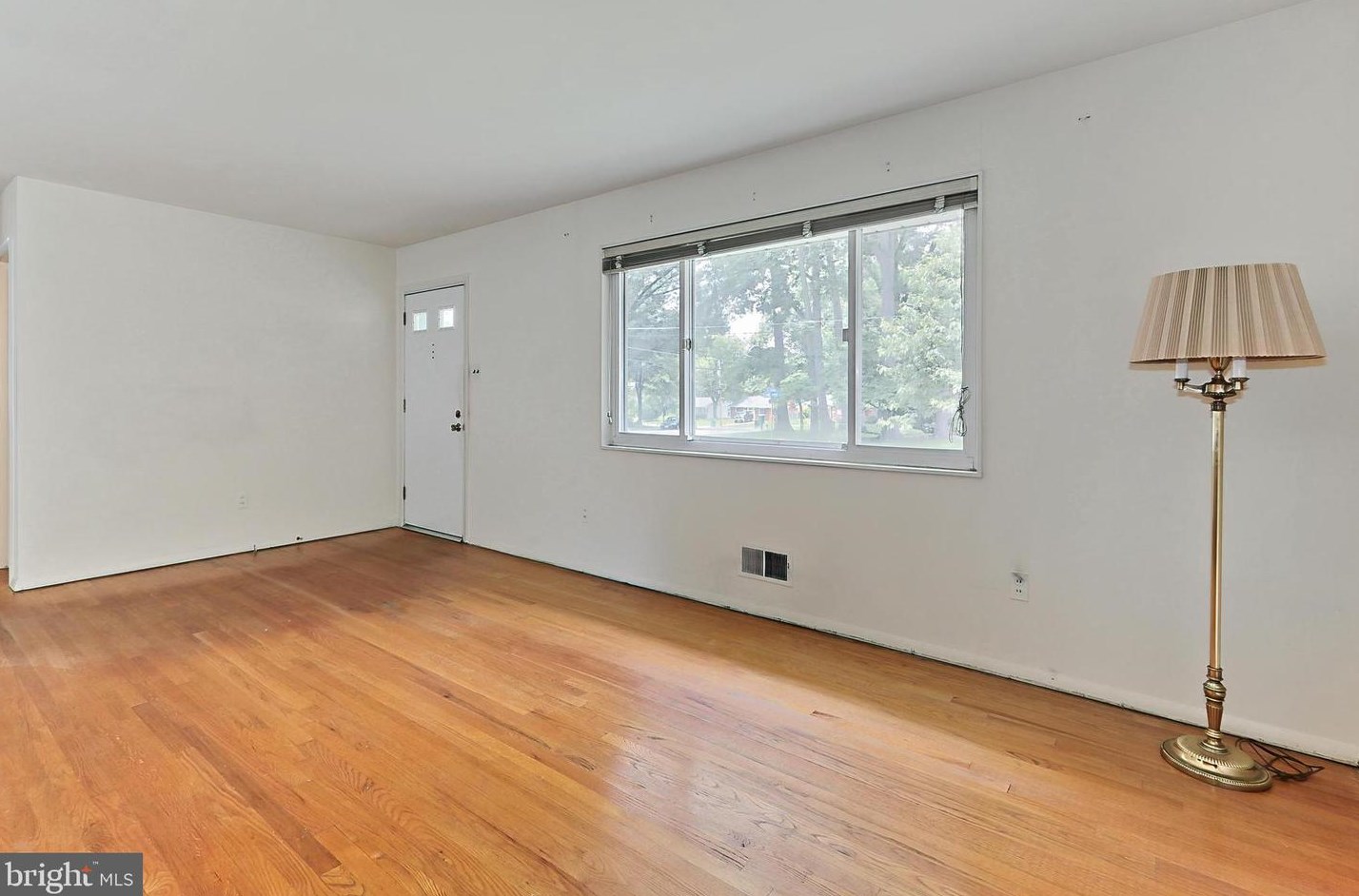 7409 Estaban Pl, Springfield, VA 22151-2806