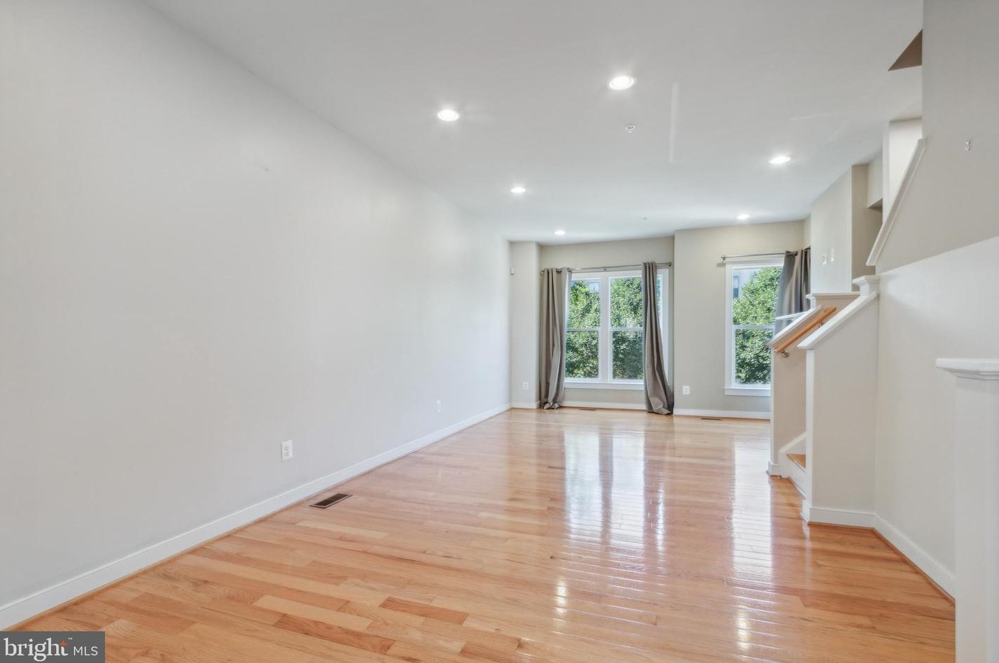 4175 Rush St, Fairfax, VA 22033