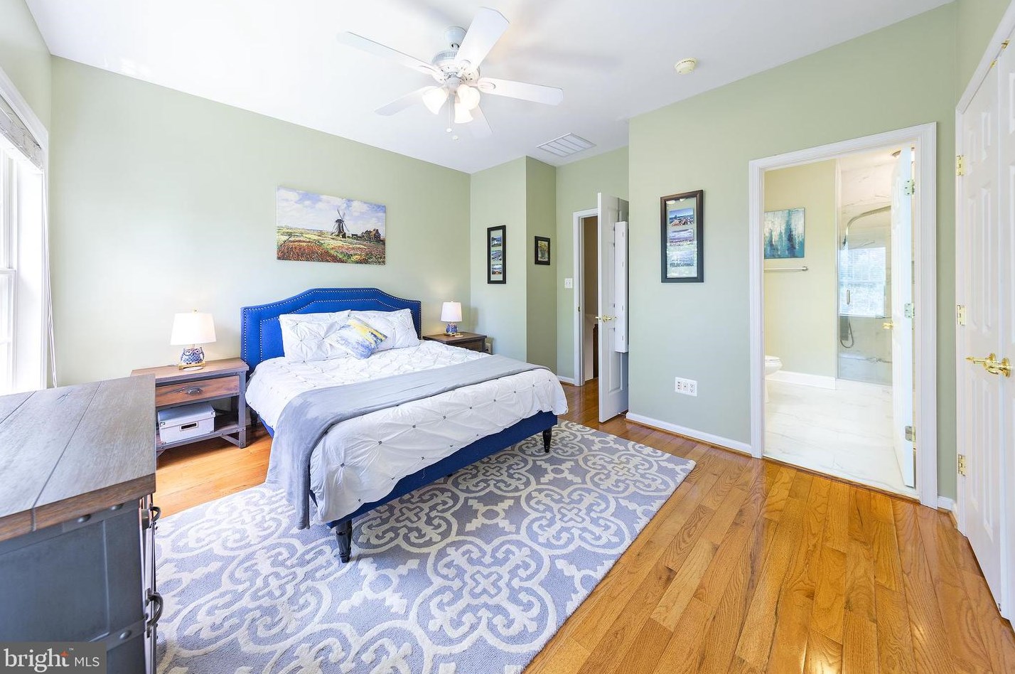 11425 Log Rdg Dr, Fairfax VA  22030-8528 exterior