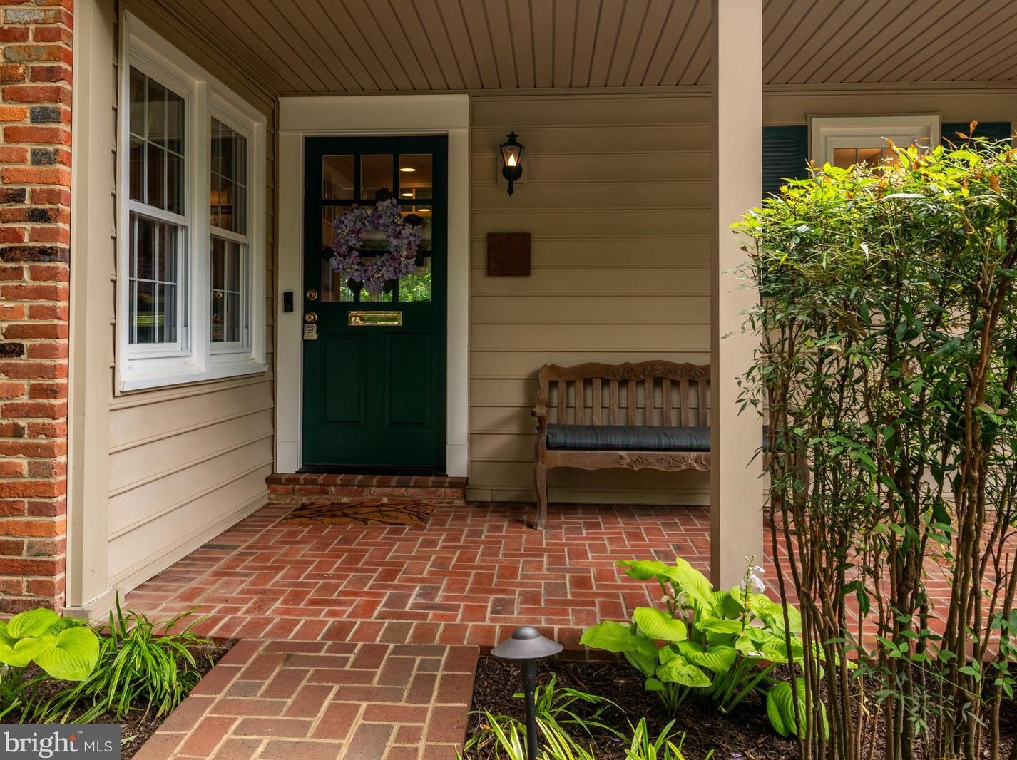 3825 King Arthur Rd, Annandale, VA 22003