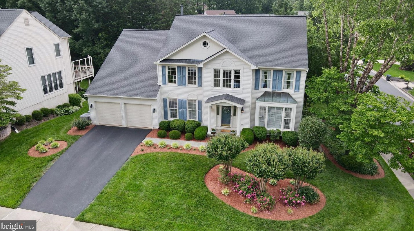 14200 Pony Hill Ct, Centreville, VA 20121-3814