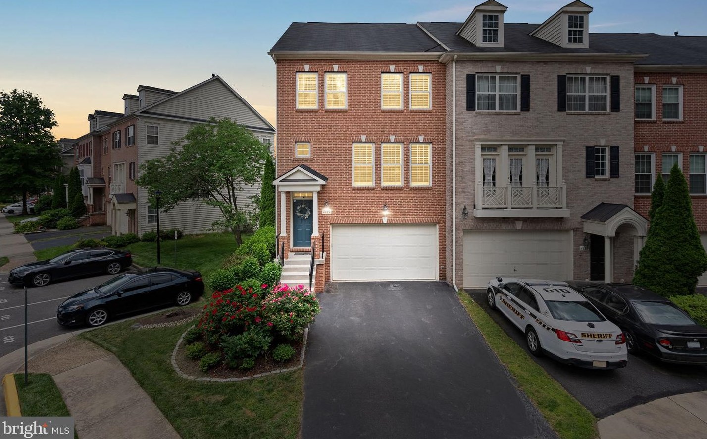 4622 Carisbrooke Ln, Fairfax, VA 22030-6197