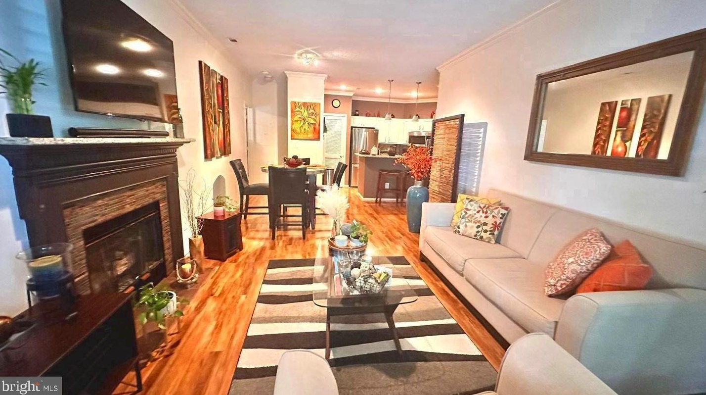 4417 Fair Stone Dr, Fairfax VA  22033-5115 exterior