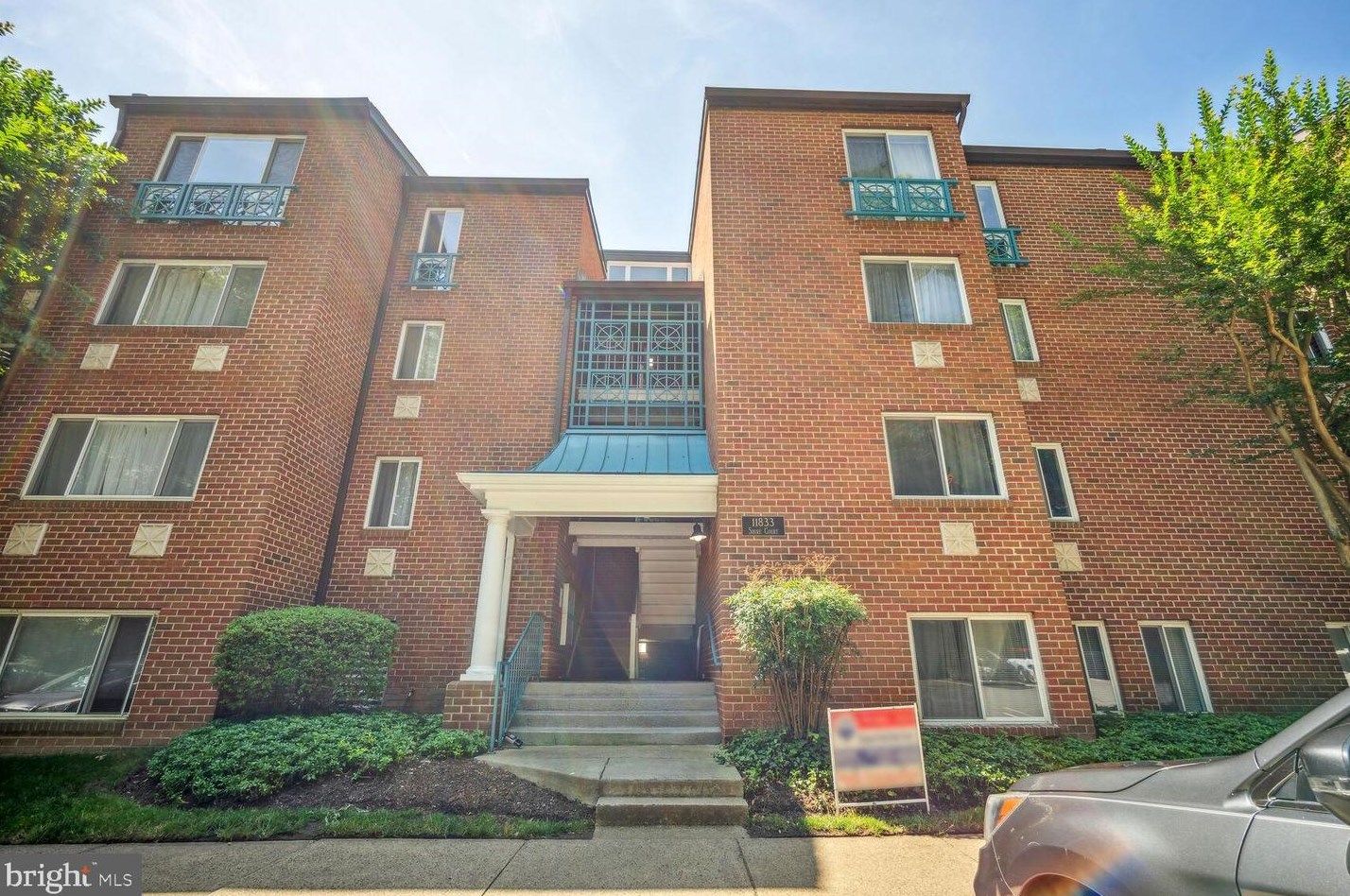 11833 Shire Ct, Herndon, VA 20191-3245
