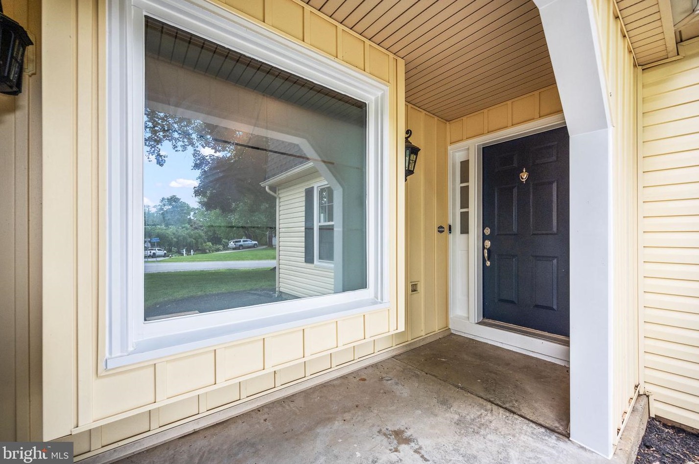 10300 Yellow Pine Dr, Vienna, VA 22182-1343