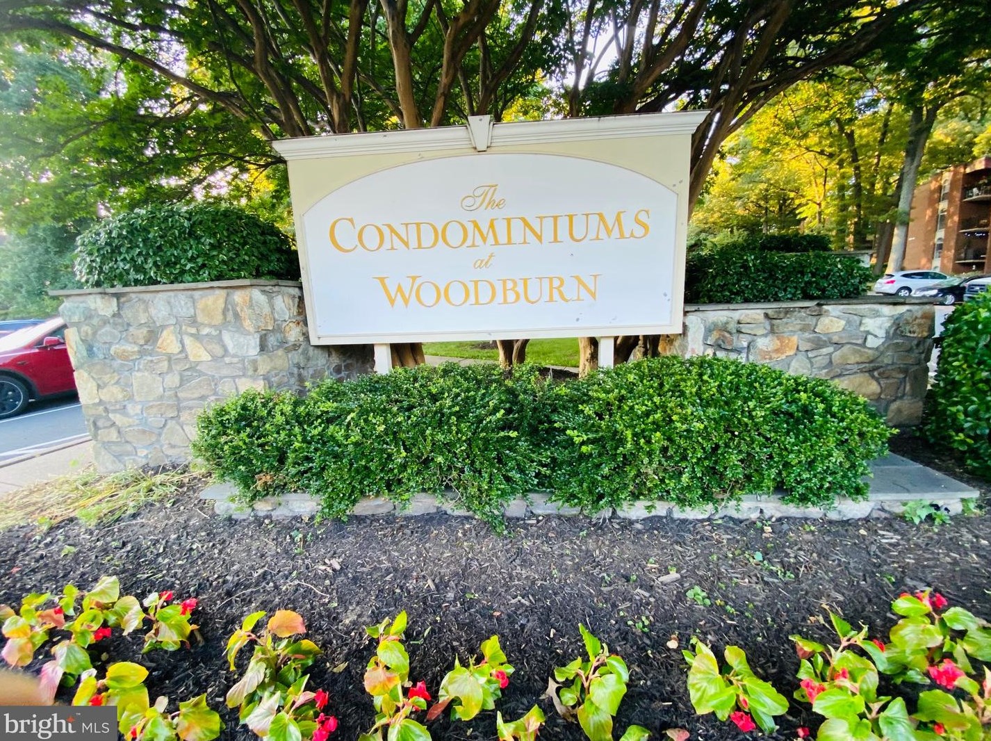 3378 Woodburn Rd, Annandale VA  22003-1218 exterior