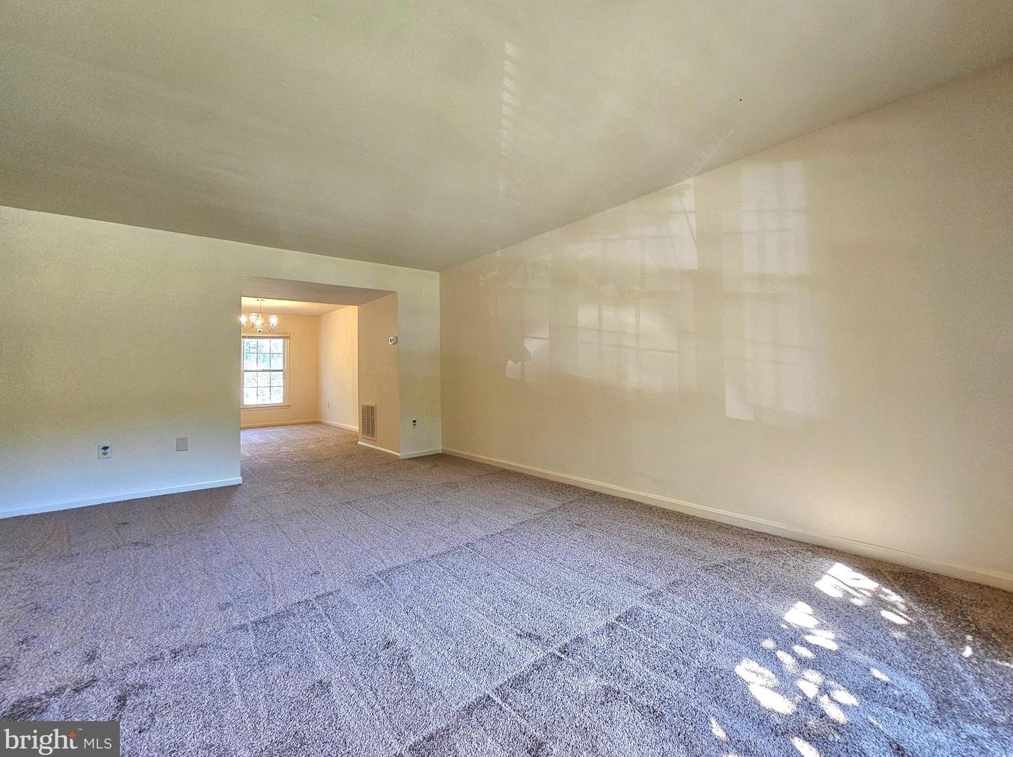 4713 Gainsborough Dr, Fairfax, VA 22032