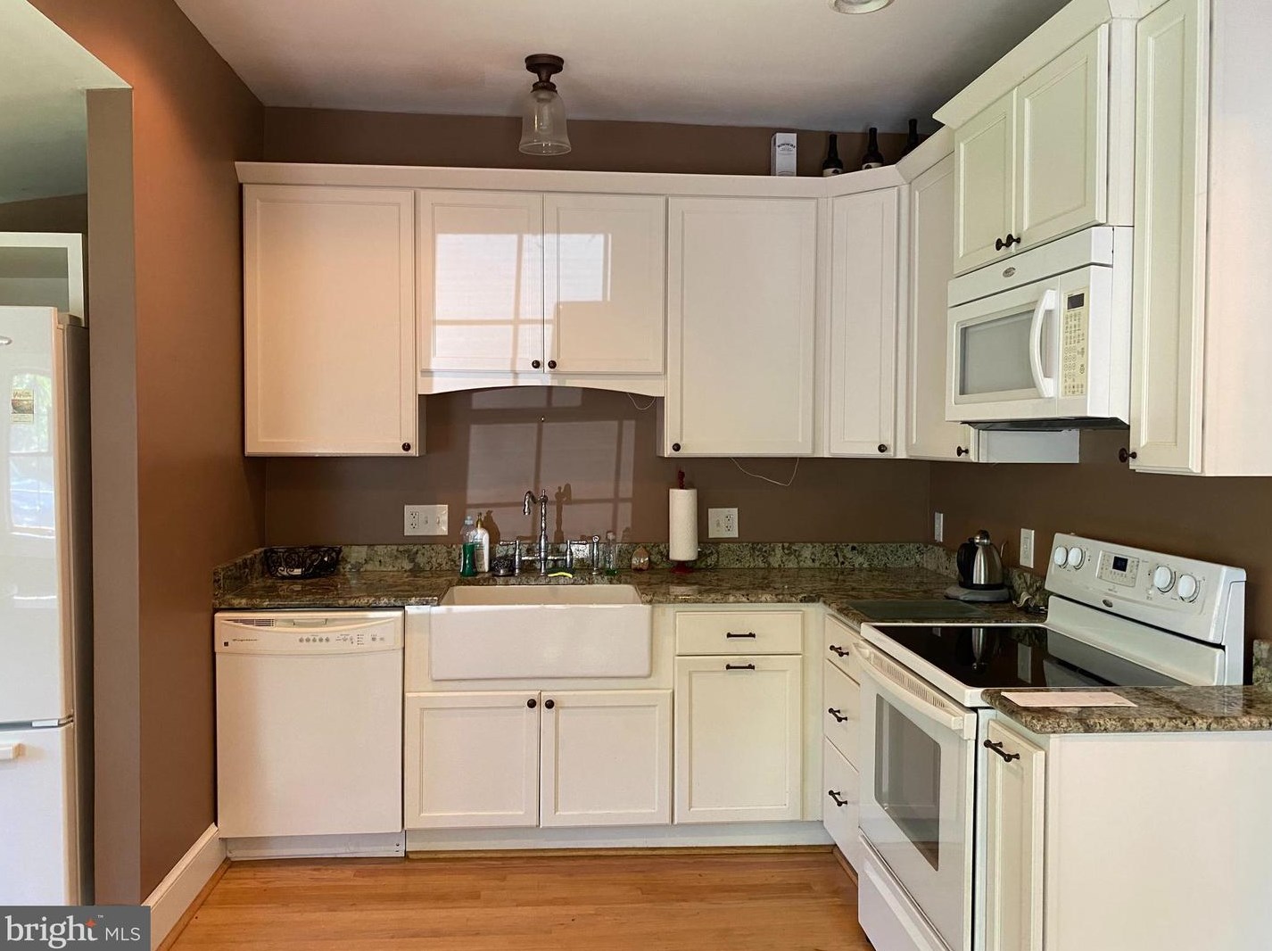 10304 Gunston Rd, Lorton, VA 22079