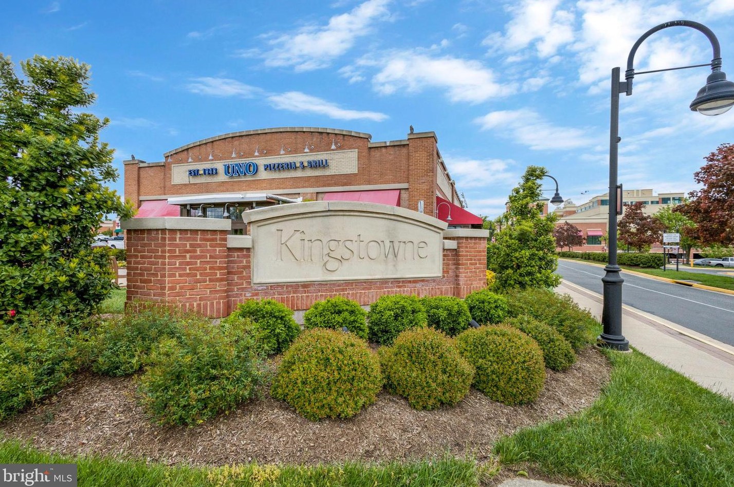 7465 Cross Gate Ln, Alexandria VA 22315-4621 exterior